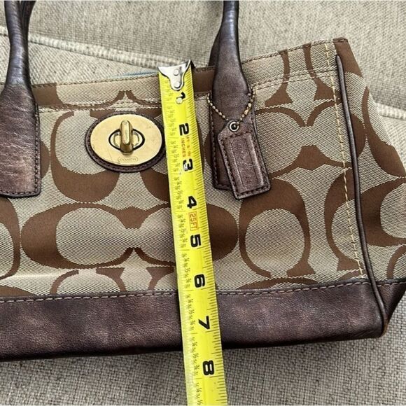 Vtg Coach Signature Shoulder Tote Purse Pockets Pouches Twist Lock Blue Interior - Picture 14 of 16